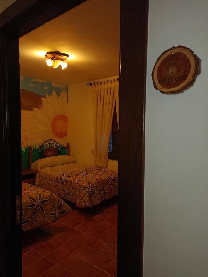 Rincon De Sandra Guest House Monteagudo De Las Salinas ภายนอก รูปภาพ